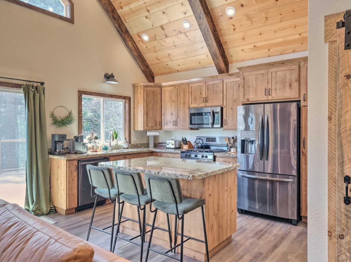 Luxury Retreat Custom Mi-Wuk Village Cabin! ภายนอก รูปภาพ